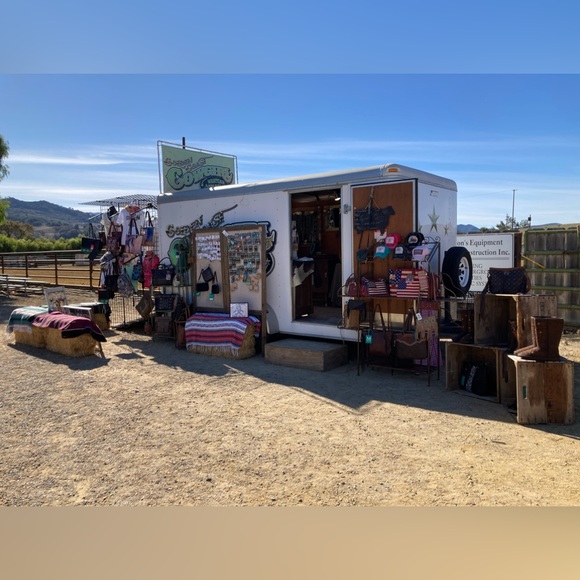 Meet your Posher, Debrarose - Picture 3 of 17